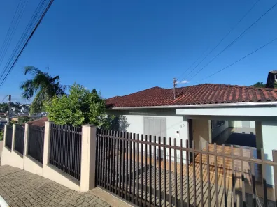 Casa com 4 Quartos à venda, 194m² no Barra do Rio Molha, Jaraguá do Sul