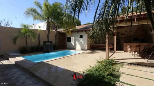 Casa com 3 Quartos à venda, 214m² no Parque Residencial Carandá, Presidente Prudente