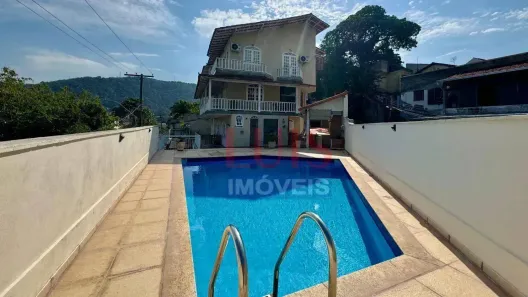 Casa com 4 Quartos à venda, 456m² no São Francisco, Niterói