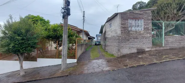 Casa com 3 Quartos para alugar, 54m² no São Cristóvão, Caxias do Sul