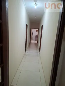 Casa com 5 Quartos para alugar, 385m² no Recanto dos Pássaros, Campo Grande