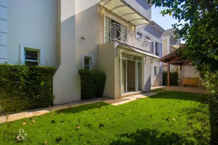 Casa de Condomínio com 4 Quartos à venda, 332m² no Jardim Cordeiro, São Paulo