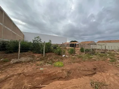 Lote/Terreno à venda, 1240m² no Jardim Radialista, Campo Grande