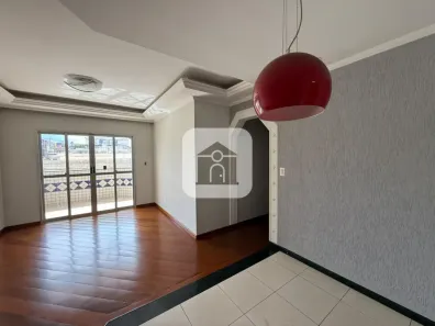 Sobrado com 3 Quartos para alugar, 120m² no Nossa Senhora Aparecida, Uberlândia