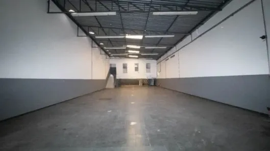 Galpão/Depósito/Armazém para alugar, 350m² no Jardim Bom Pastor, Santo André