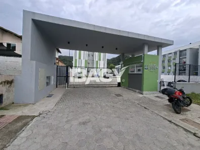 Apartamento com 2 Quartos para alugar, 12m² no São Sebastião, Palhoça