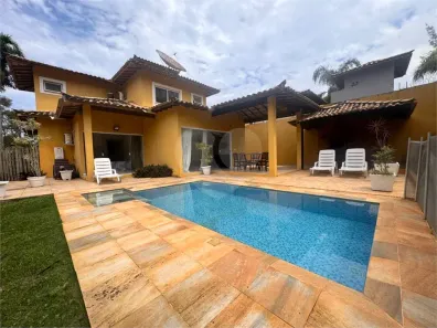 Casa com 4 Quartos à venda, 250m² no Ferradura, Armação dos Búzios