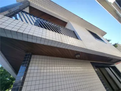 Casa com 4 Quartos à venda, 167m² no Embaré, Santos