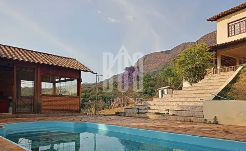 Casa de Condomínio com 4 Quartos para alugar, 300m² no , Brumadinho