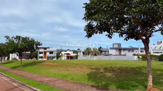 Lote/Terreno à venda, 551m² no Vila Nova, Porto Alegre