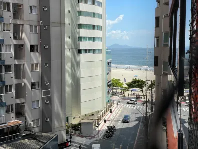 Apartamento com 3 Quartos para alugar, 115m² no Centro, Balneário Camboriú