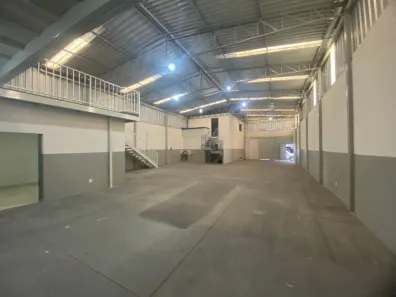 Galpão/Depósito/Armazém para alugar, 460m² no São Geraldo, Sete Lagoas