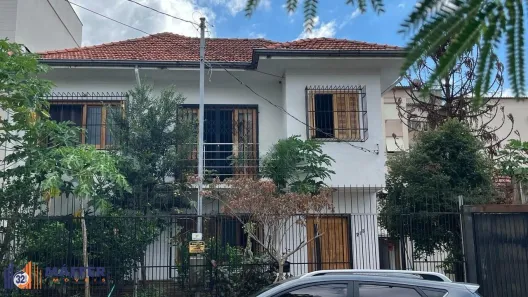 Casa com 4 Quartos à venda, 215m² no Santo Antônio, Porto Alegre