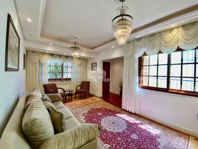Casa com 3 Quartos à venda, 303m² no Vila Ipiranga, Porto Alegre