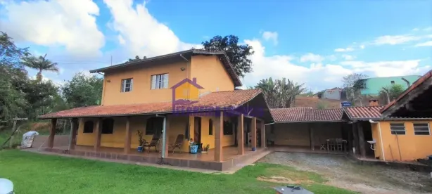 Fazenda/Sítio com 4 Quartos à venda, 1100m² no Curral, Ibiúna
