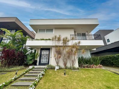 Casa de Condomínio com 3 Quartos à venda, 316m² no Vila Nova, Joinville