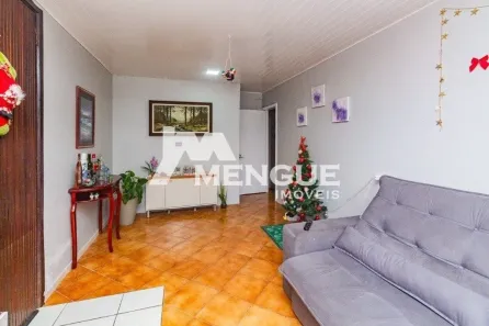 Casa com 3 Quartos à venda, 140m² no Santa Maria Goretti, Porto Alegre
