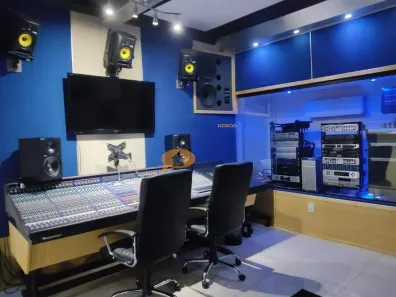 Imóvel Comercial à venda, 250m² no Vila Dom Pedro I, São Paulo