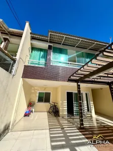 Sobrado com 4 Quartos à venda, 170m² no Jardim das Oliveiras, Fortaleza