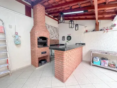 Sobrado com 3 Quartos à venda, 180m² no Vila Alzira, Santo André