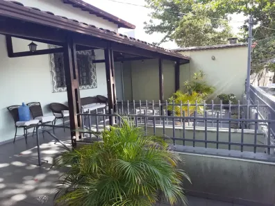 Casa com 3 Quartos à venda, 217m² no Indaiá, Belo Horizonte