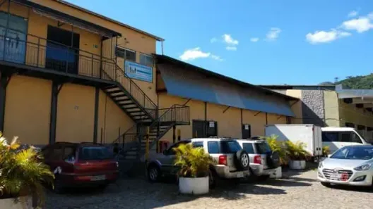 Galpão/Depósito/Armazém para alugar, 75m² no Corrêas, Petrópolis