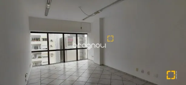 Sala Comercial à venda, 30m² no Centro, Florianópolis