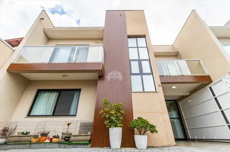 Sobrado com 3 Quartos à venda, 101m² no Cajuru, Curitiba