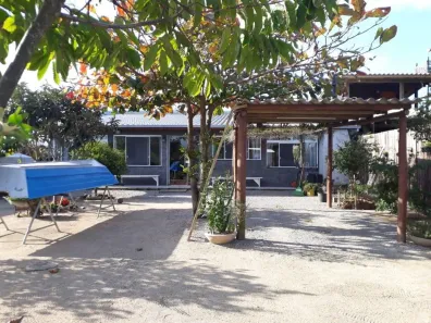 Casa com 2 Quartos à venda, 173m² no Araçatuba, Imbituba
