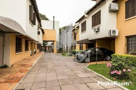 Casa de Condomínio com 3 Quartos à venda, 120m² no Cavalhada, Porto Alegre