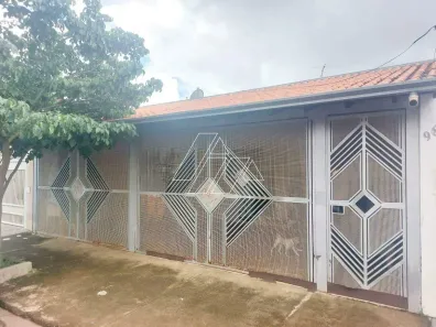 Casa com 3 Quartos à venda, 170m² no Palmital, Marília