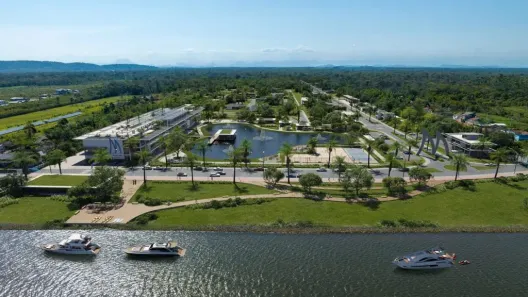 Lote/Terreno à venda, 200m² no Barra do Itapocu, Araquari