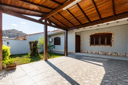 Casa com 4 Quartos à venda, 200m² no Estância Velha, Canoas