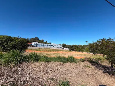 Lote/Terreno à venda, 251m² no Pinheirinho, Vinhedo