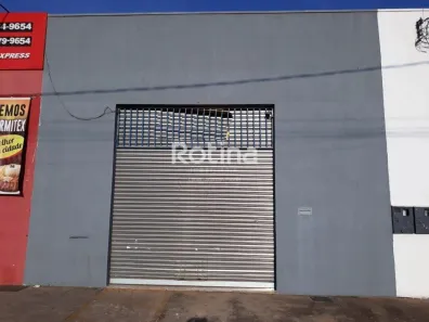 Ponto Comercial para alugar, 80m² no Loteamento Residencial Pequis, Uberlândia