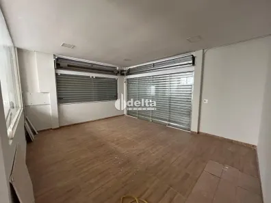 Apartamento com 3 Quartos à venda, 211m² no São Jorge, Uberlândia
