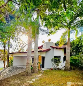 Casa de Condomínio com 3 Quartos para alugar, 150m² no Jardim Tavares, Campina Grande