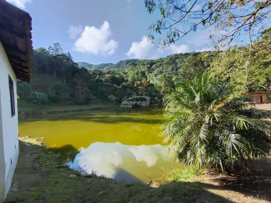 com 2 Quartos para alugar, 2000m² no Progresso, Blumenau