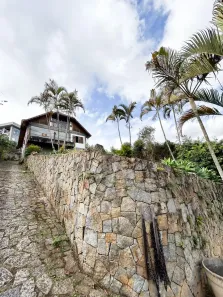 Casa de Condomínio com 4 Quartos à venda, 315m² no Braunes, Nova Friburgo