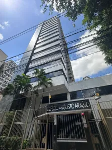 Apartamento com 4 Quartos para alugar, 236m² no Batista Campos, Belém