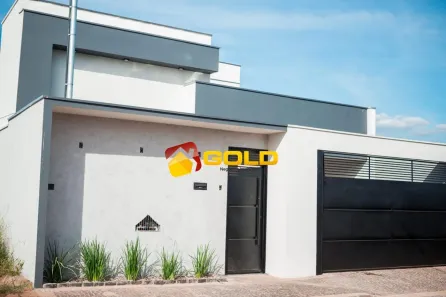 Casa com 3 Quartos à venda, 132m² no Laranjeiras, Uberlândia