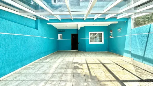 Sobrado com 4 Quartos à venda, 176m² no Jardim das Américas, Curitiba