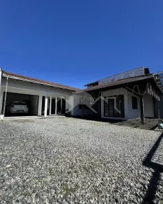 Casa com 3 Quartos à venda, 228m² no Guanabara, Joinville
