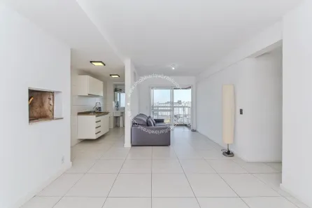 Apartamento com 3 Quartos para alugar, 82m² no São Geraldo, Porto Alegre