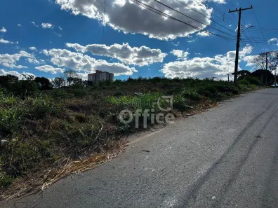 Lote/Terreno à venda, 360m² no São Carlos, Anápolis