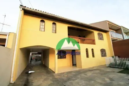 Sobrado com 5 Quartos à venda, 358m² no Xaxim, Curitiba