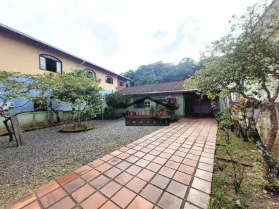 Casa com 3 Quartos à venda, 117m² no Iririú, Joinville
