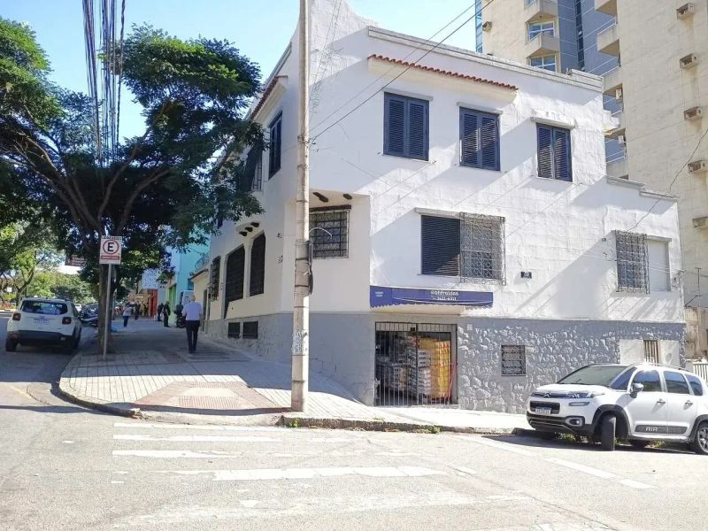 Casa com 5 quartos — Prado, Belo Horizonte