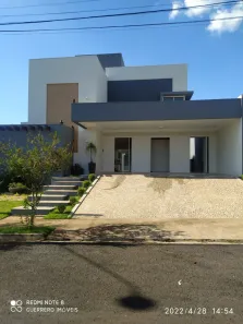 Casa de Condomínio com 3 Quartos para alugar, 326m² no Residencial Jardim Estoril V, Bauru