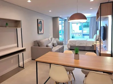 Flat com 1 Quarto para alugar, 42m² no Centro, Florianópolis